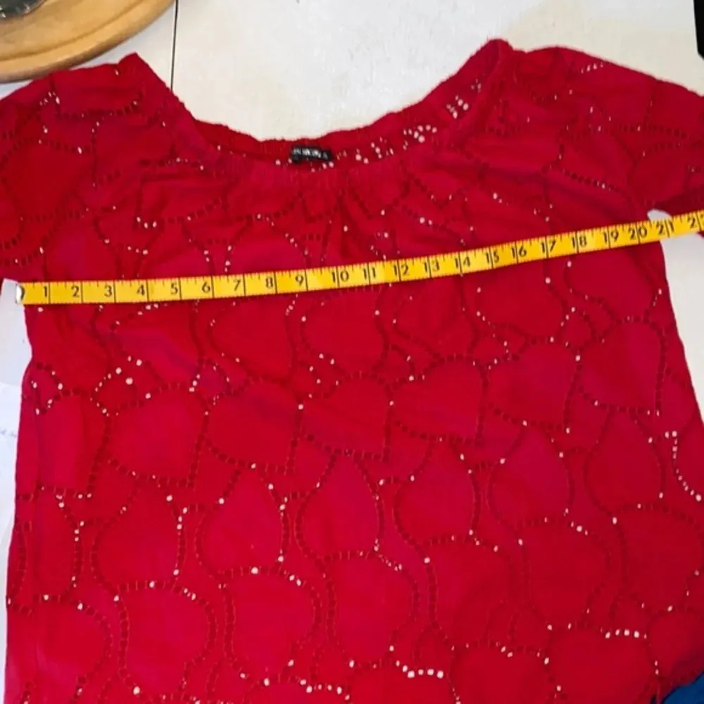 Red Heart Detail Top Size L - Image 12