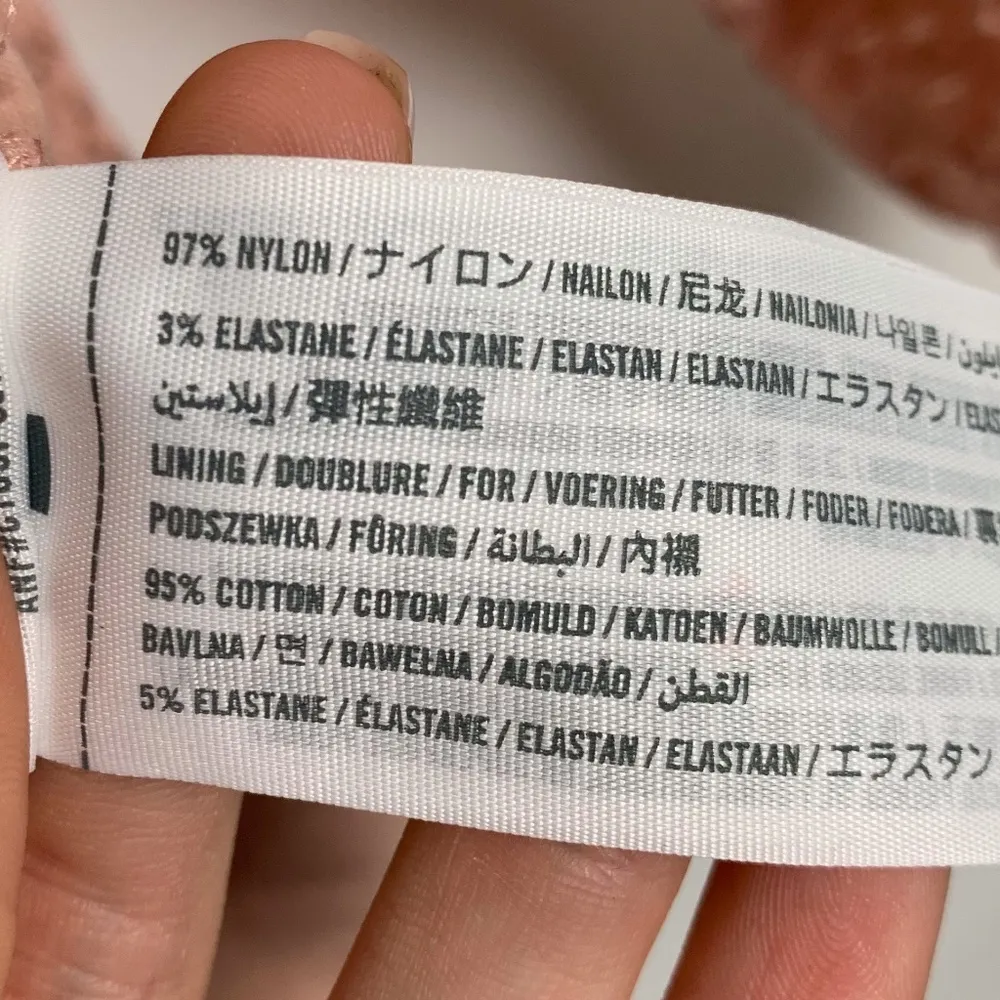 Hollister Pink Floral Lace Half Sleeve Crop Top - Image 5