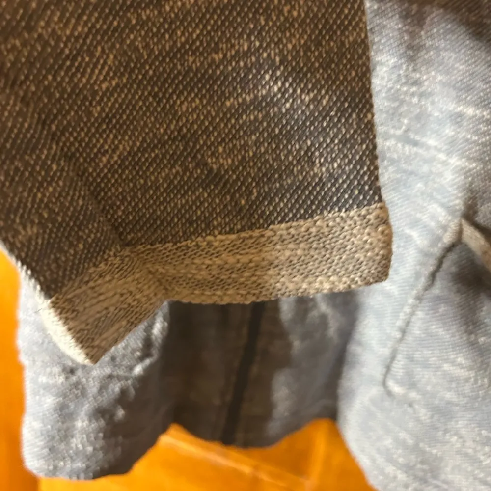 Koolaburra by Uggs Gray/White Zip Front hooded light weight jacket XL - Image 4