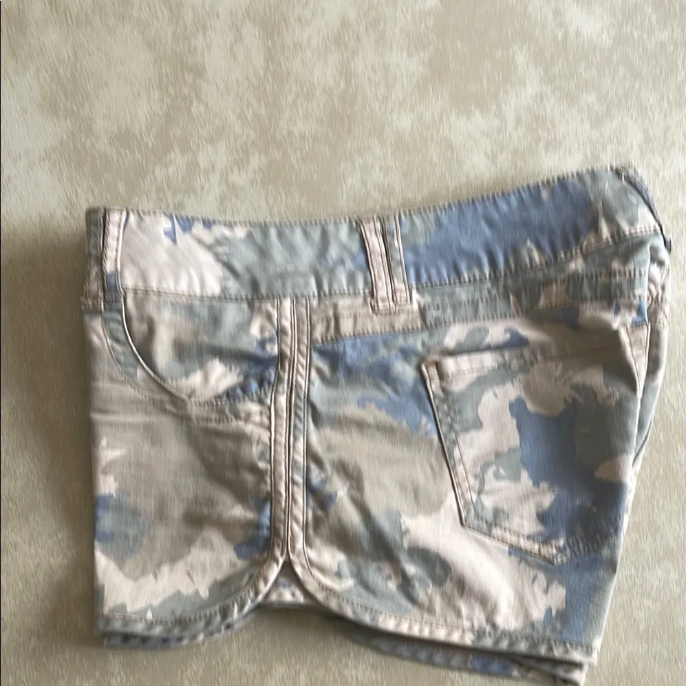 JOLT. Camouflage Women's Shorts - Image 3