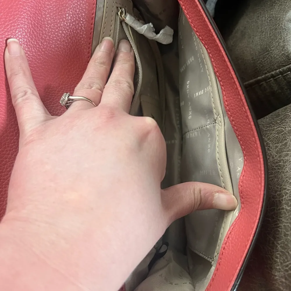 NWOT DKNY Leather Bag - Image 8