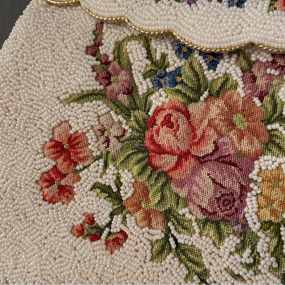 Ivory Beaded PetitPoint Roses Envelope Clutch Purse w/ 5” Drop Handle 9x7x1.5 Pink - Image 6