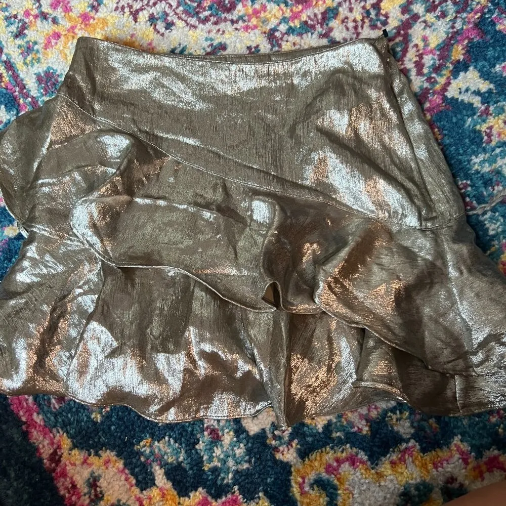 Zara Ruffle Tiered Silver Metallic Skort size xs - Image 3