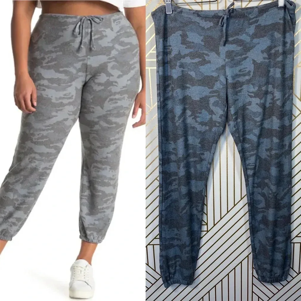 Chaser Blue Camo‎ Love Brushed Knit Joggers - Image 2