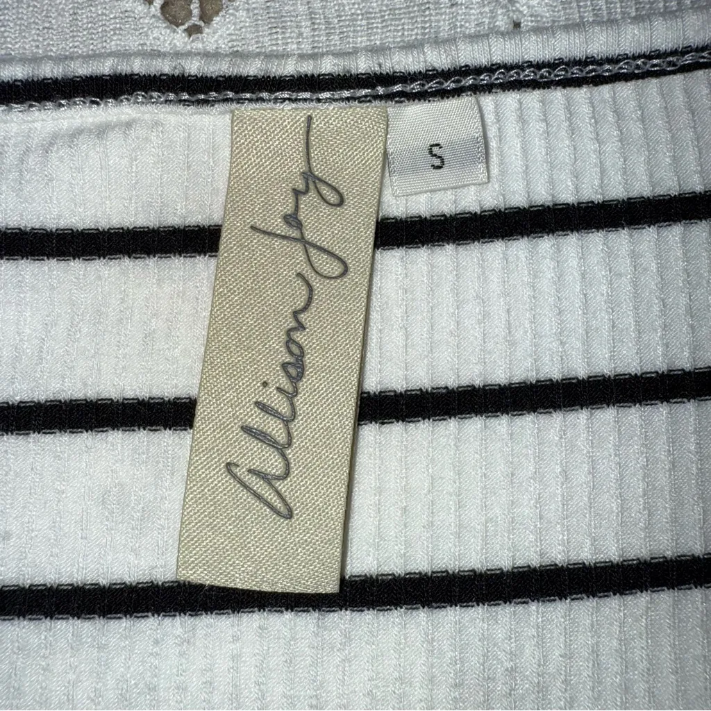 Allison Joy Black and White Striped Ruffle Bell Sleeve Boho Blouse size Small - Image 5