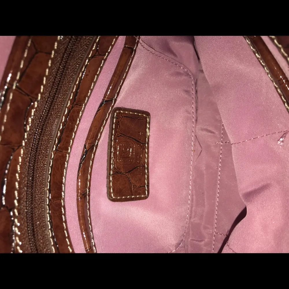 🎓 Liz Claiborne Brown Shoulder Bag - Image 5