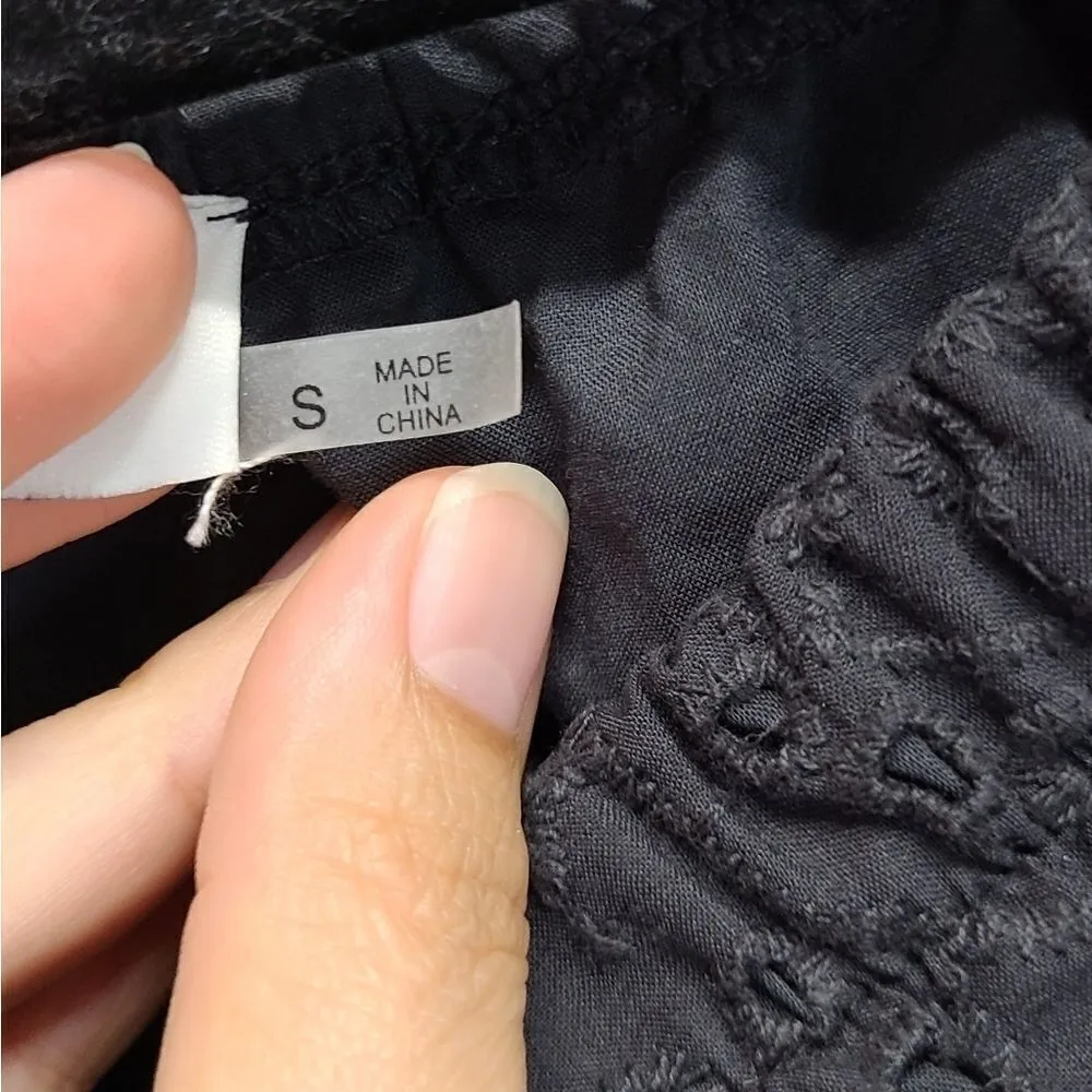 Do+Be‎ Embroidered Scalloped Cropped Top Size Small - Image 4