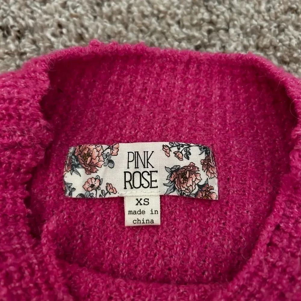 Hot pink sweater - Image 2