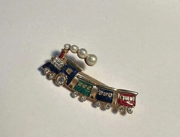 Railway Passanger Train Faux Pearl Rhinestone & Enamel Gold Tone Brooch Pin - Image 3