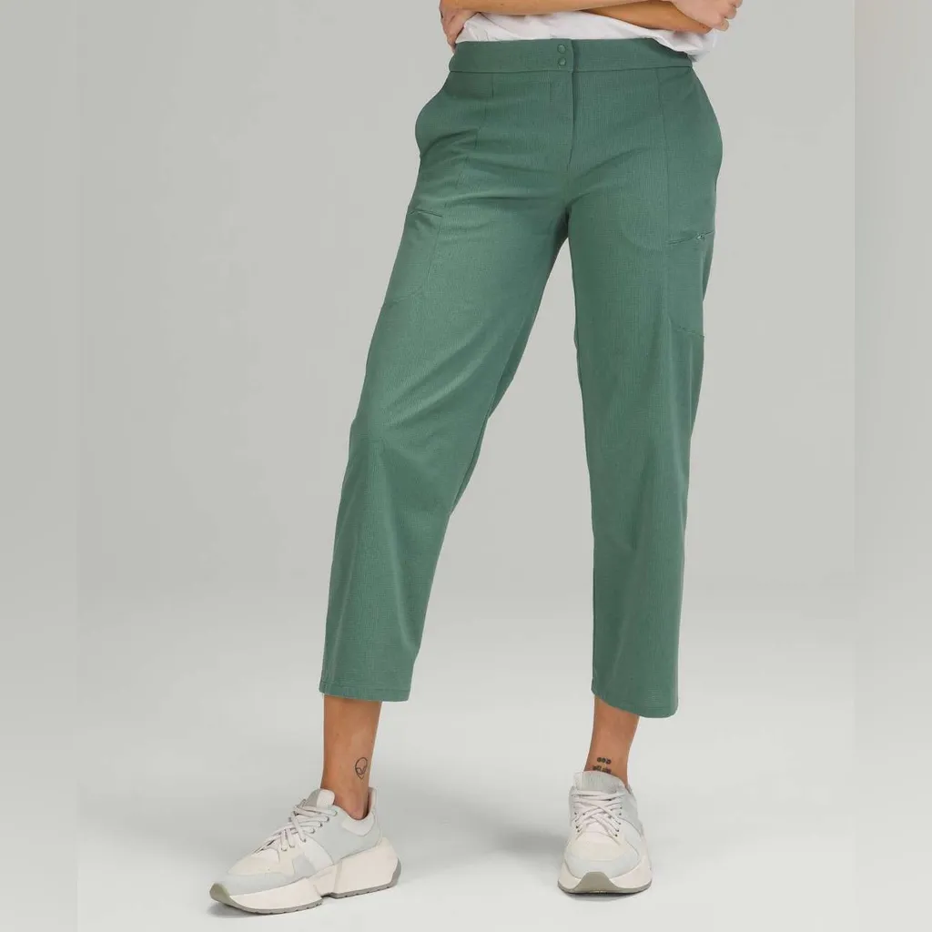 Lululemon Ventlight Cargo Mid-Rise Crop 26" In Tidewater Teal Size 4 - Image 2