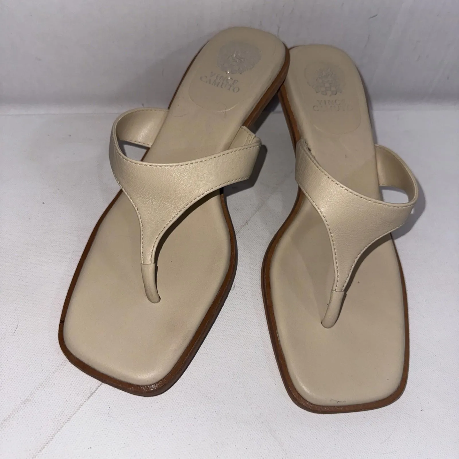 Vince Camuto Old Money Minimalist Square Toe Nude Cannetta Thong Sandals Size 10 - Image 3