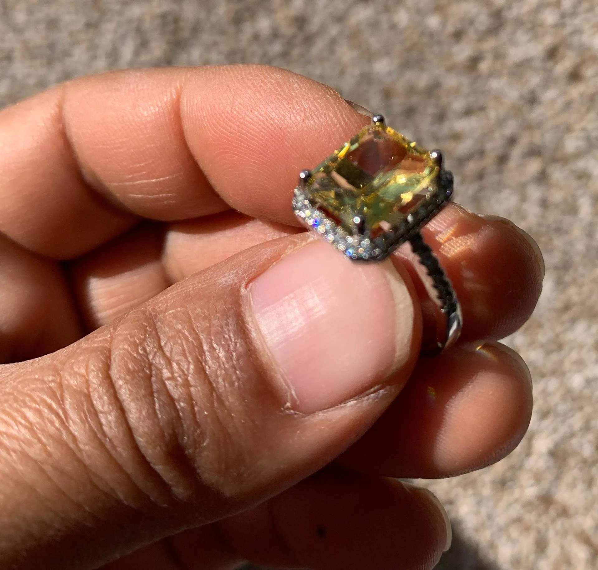 Beverly Hills Boutique Ring... Yellow - Image 2