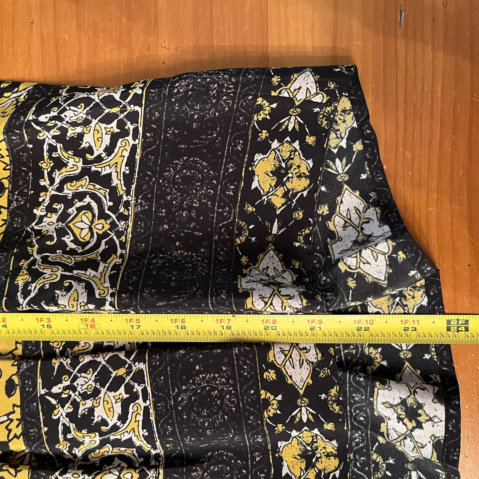 SEA New York Women’s Silk Lace Crochet Bib Mustard Black Blouse Size 2 - Image 8