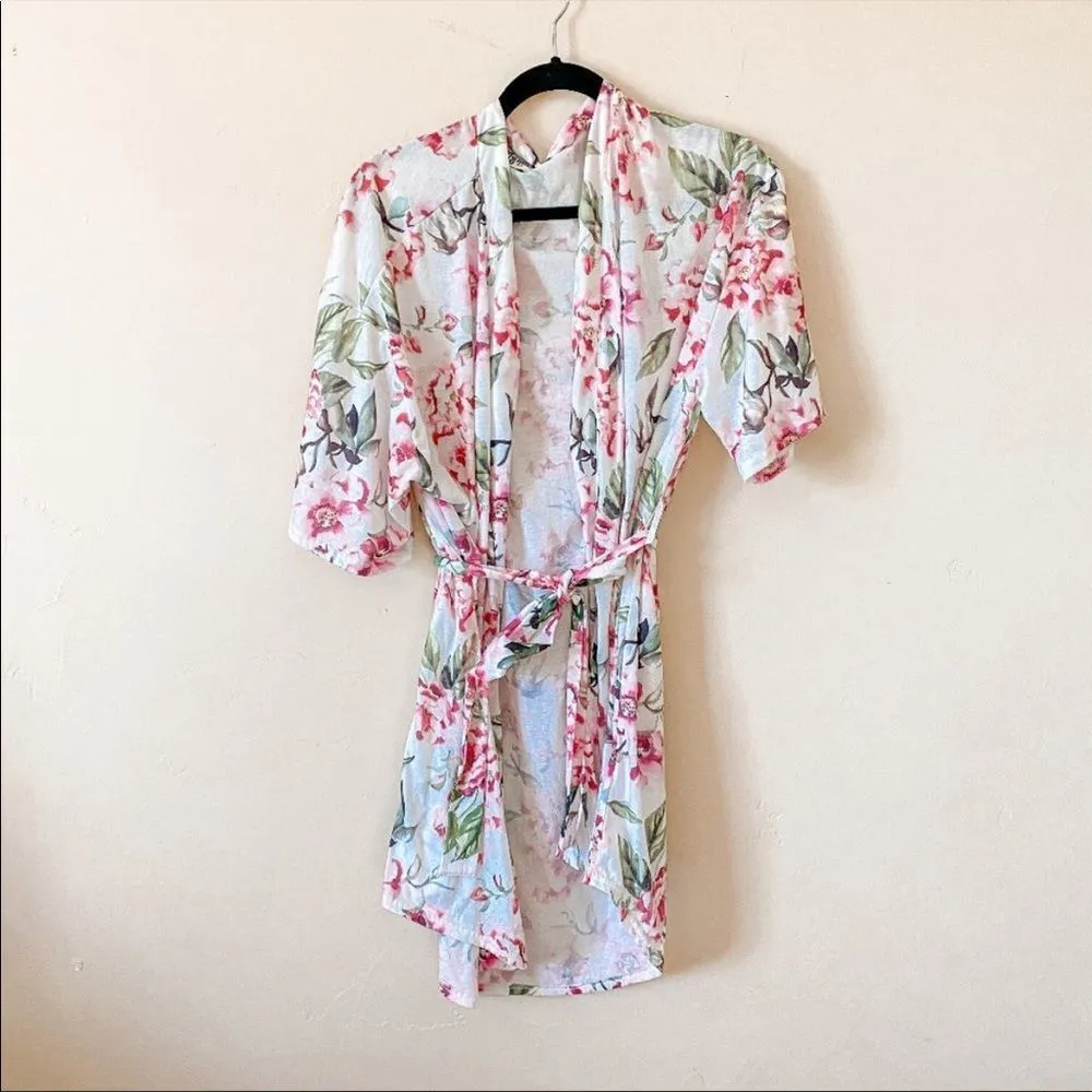 Show me your mumu white Brie gardens robe os - Image 3
