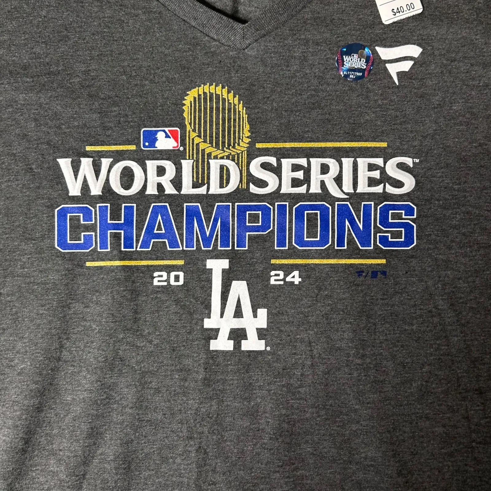 NEW Los Angeles Dodgers T Shirt Womens L Gray Fanatics‎ World Series 2024 MLB - Image 4