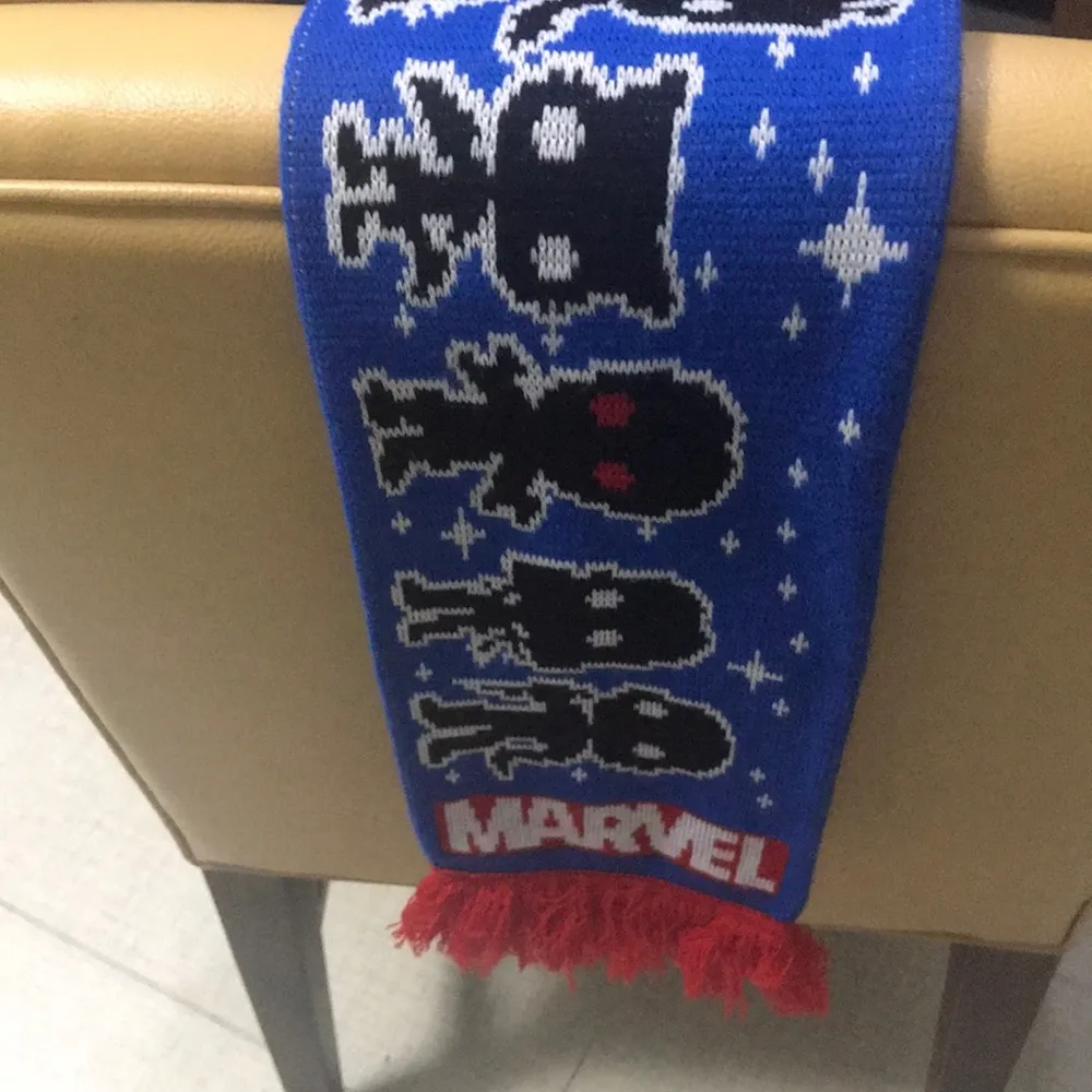 Disney Guardian of the Galaxy’s youth scarf - Image 6