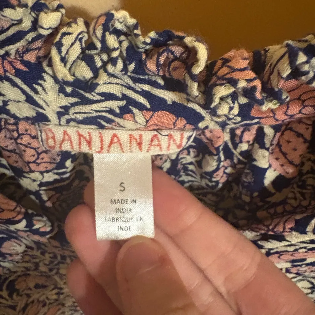 Banjanan Lara Navy & Pink Floral Top - Image 4