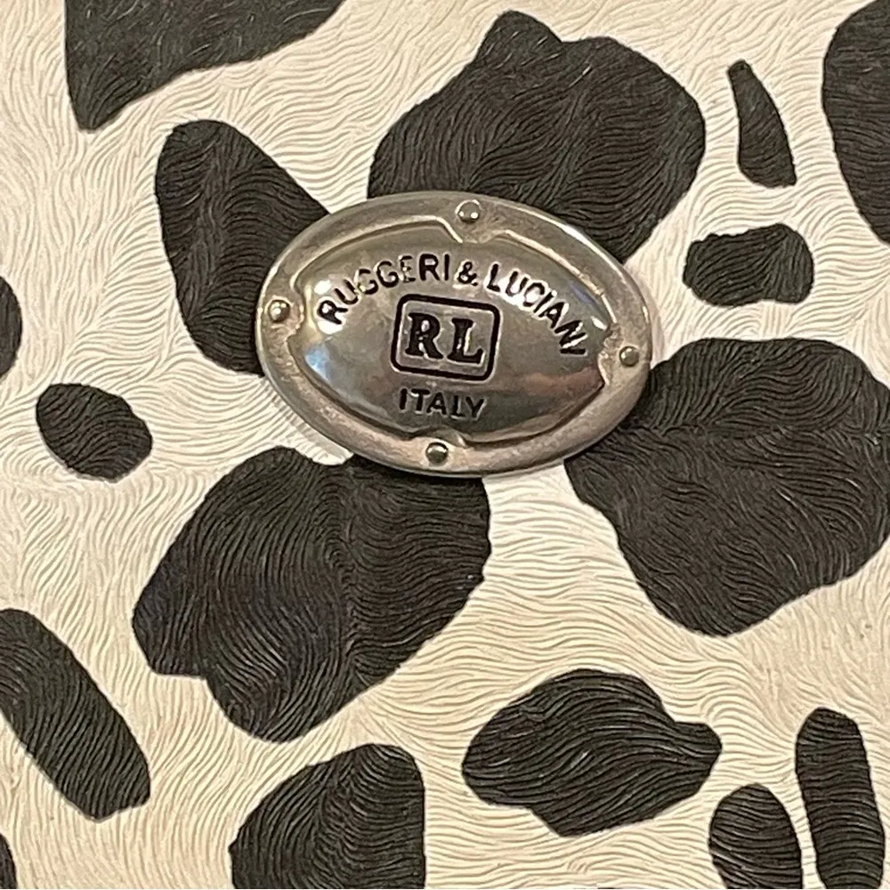 Errelleventidue RL22 Spotted Animal Print Textured Leather Bag Black White Italy - Image 4