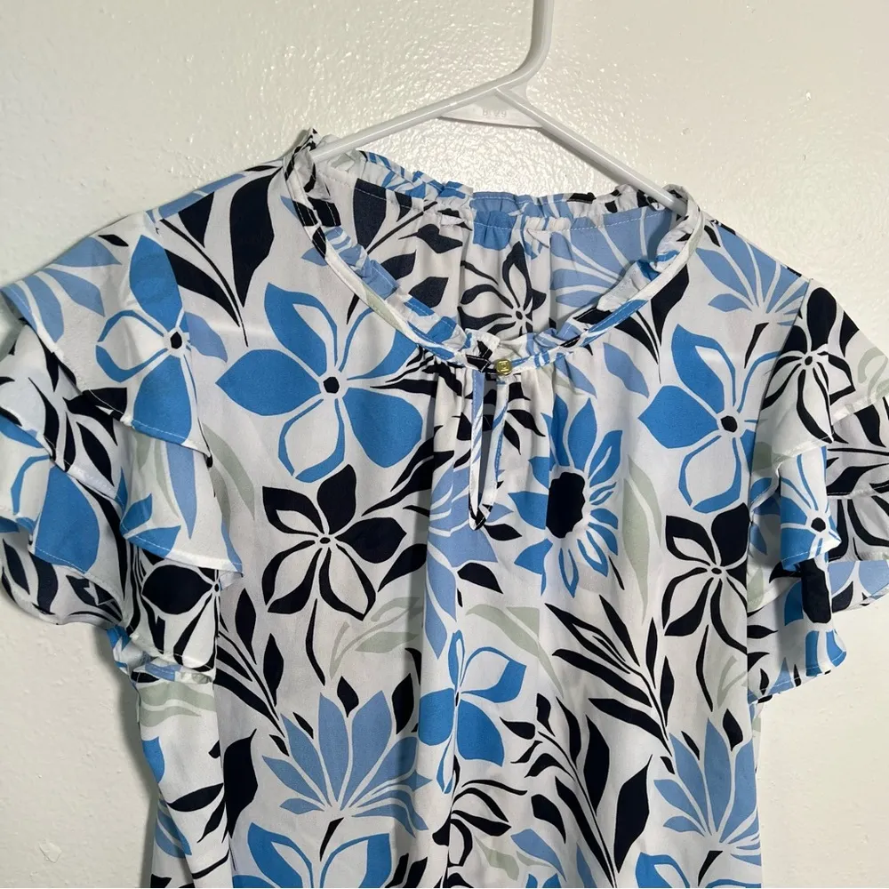 Liz Claiborne Blouse White Blue Black Floral - Image 2