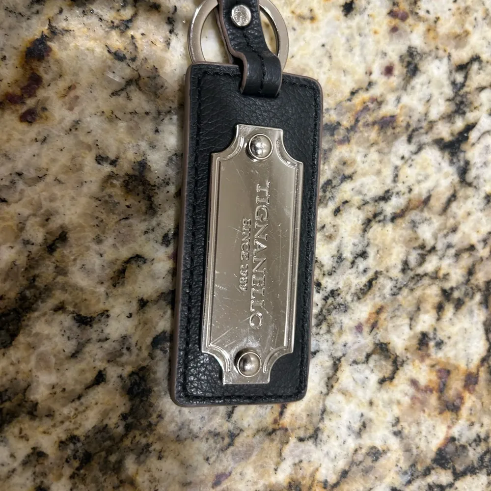 Purse Tignanello since 1989 Black and White Hobo Bag with Slouchy Silhouette - Image 3