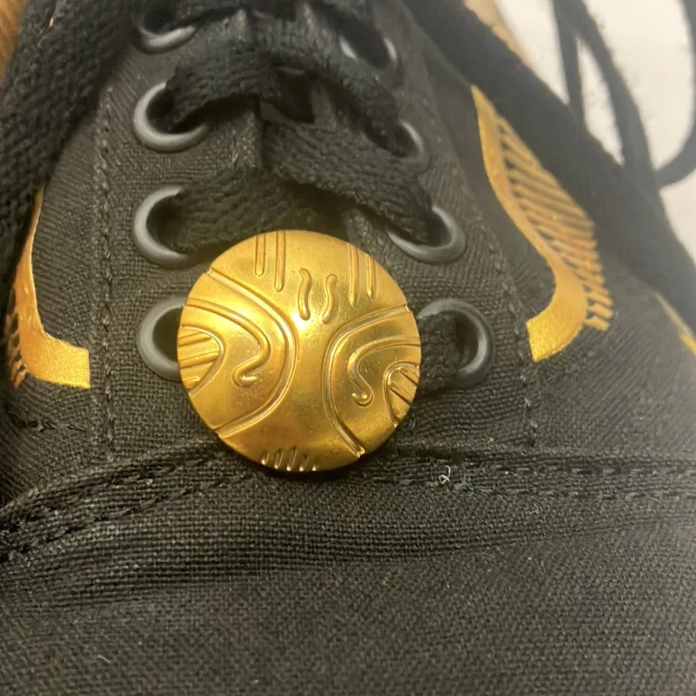 Vans Harry Potter special edition Black and Gold Low-Top Sneakers Woman’s size 8 - Image 8