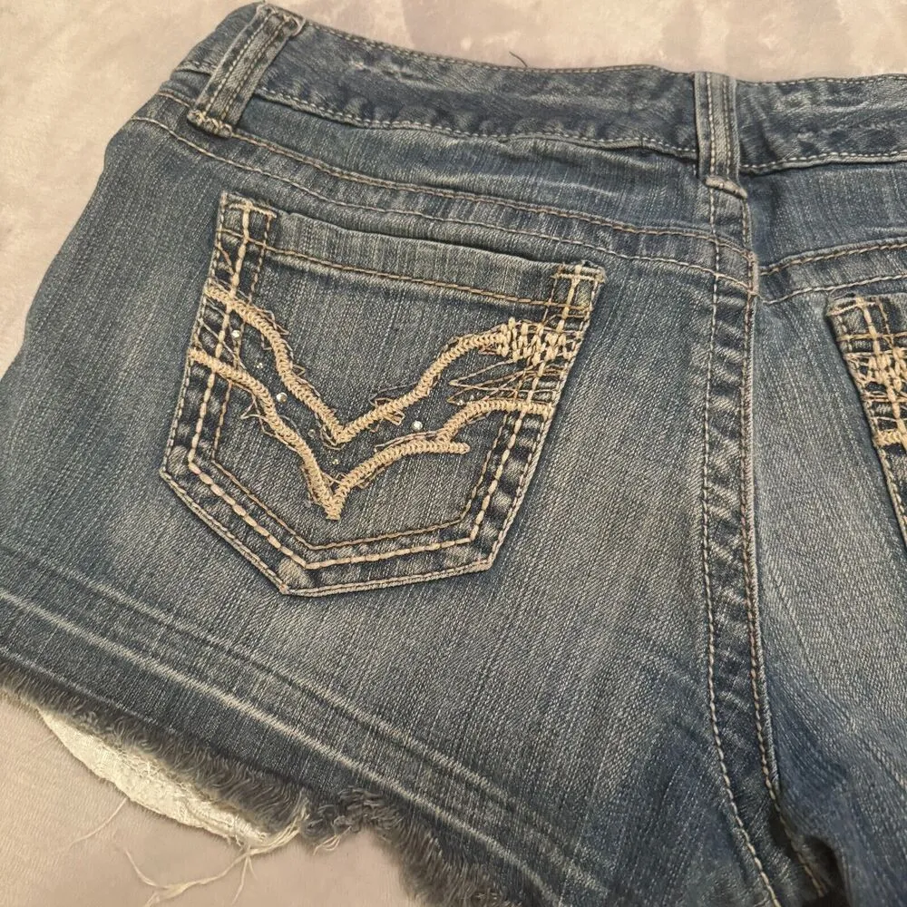 MAURICES Denim Jean Shorts womens Size 9/10 cut off lace pockets stretch - Image 7