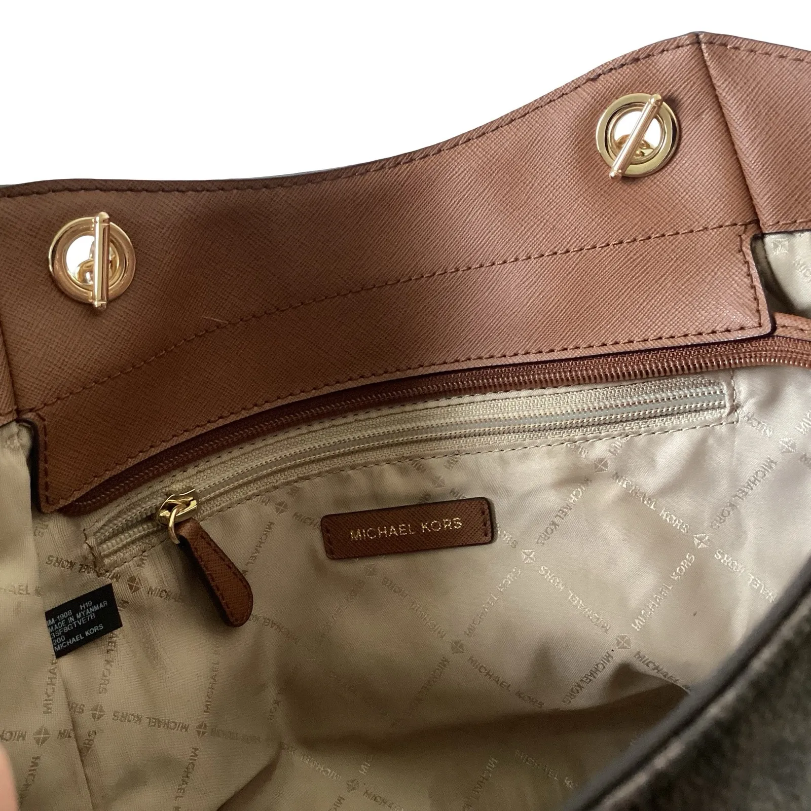 Michael Kors Jet Set Large Signature Logo Shoulder Bag - Image 11