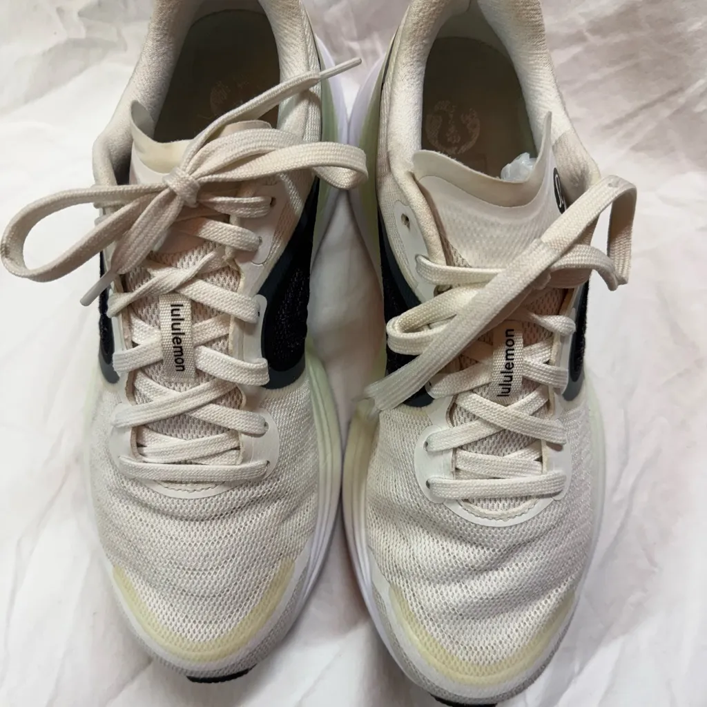 Lululemon Women's Blissfeel 2 White and Black Athletic Running Shoes - Size 10 - Image 13