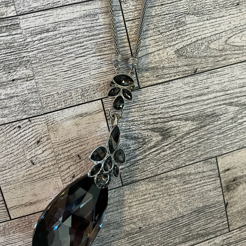 3 costume‎ jewelry necklaces - Image 3