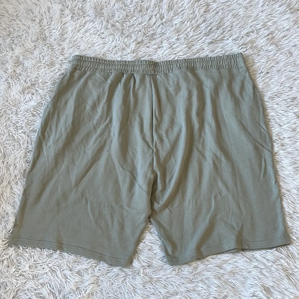 Psk Collective Women’s Terry Short Ash Green size 3X - Image 11