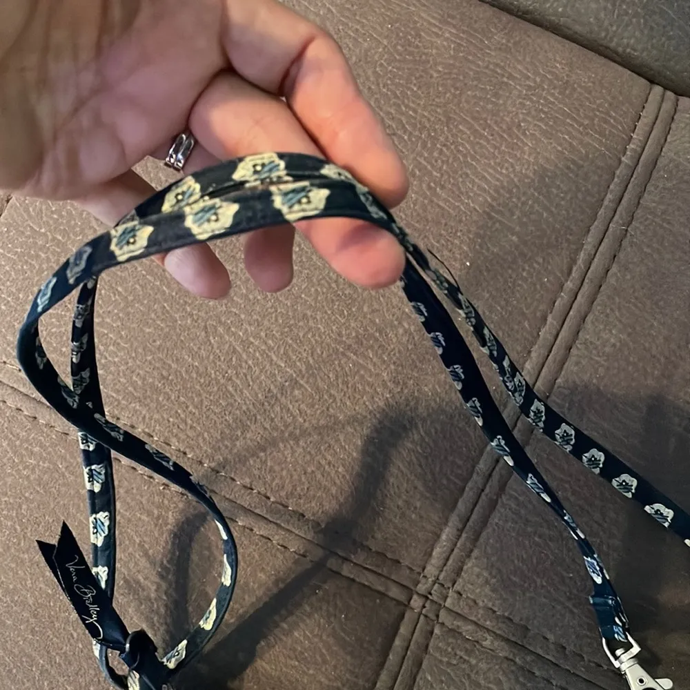 VERA BRADLEY Blue & White Mini Purse - Image 5