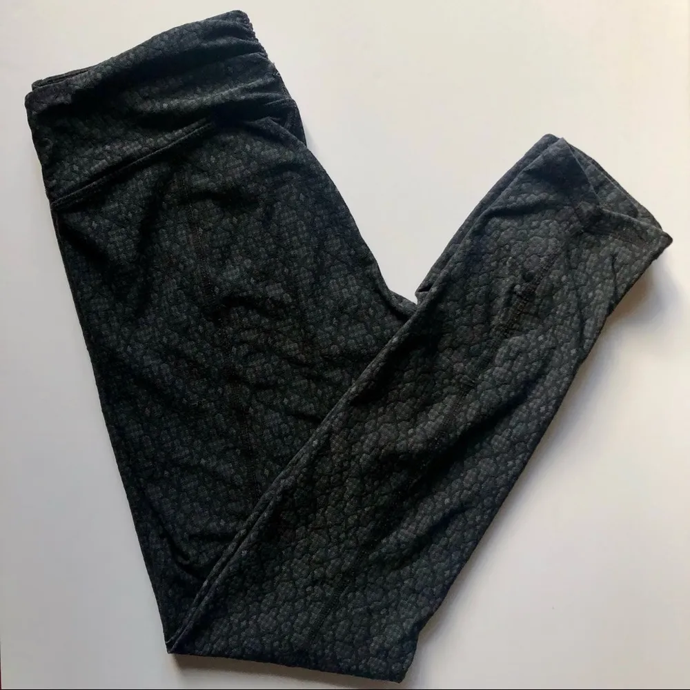 Prana Women’s Size Small Black Geometric Patterned Textured Yoga Leggings - Image 2