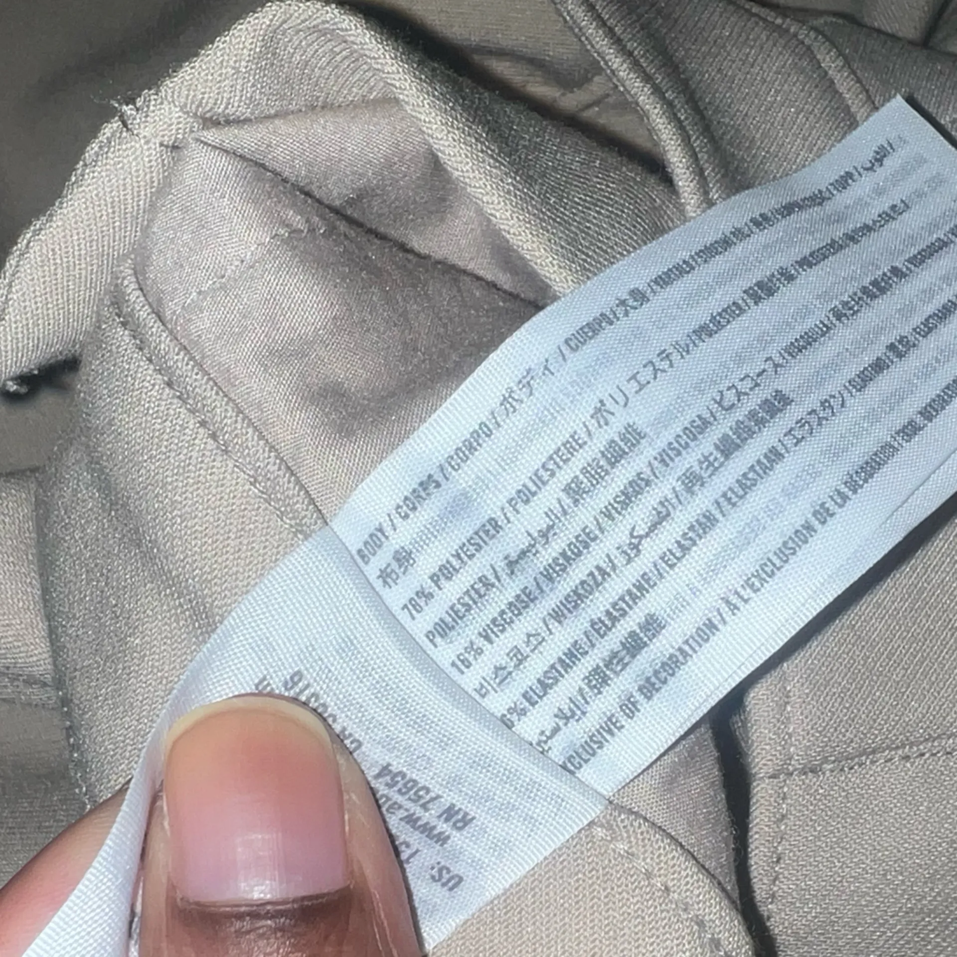 Abercrombie & Fitch Cream Straight Leg Women's Pants size Small- Dark Button - Image 9