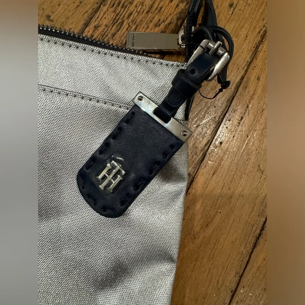 Julia Metallic Crossbody New With Defects Silver And Navy Blue - Image 9