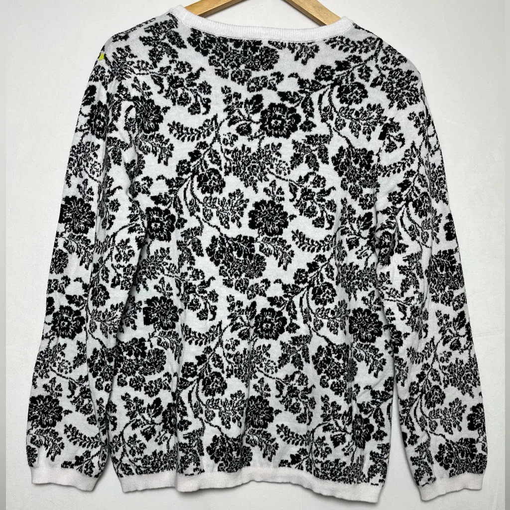 Appleseed’s Women’s Floral Cottagecore Garden Party Black White Sweater Sz M Size M - Image 2