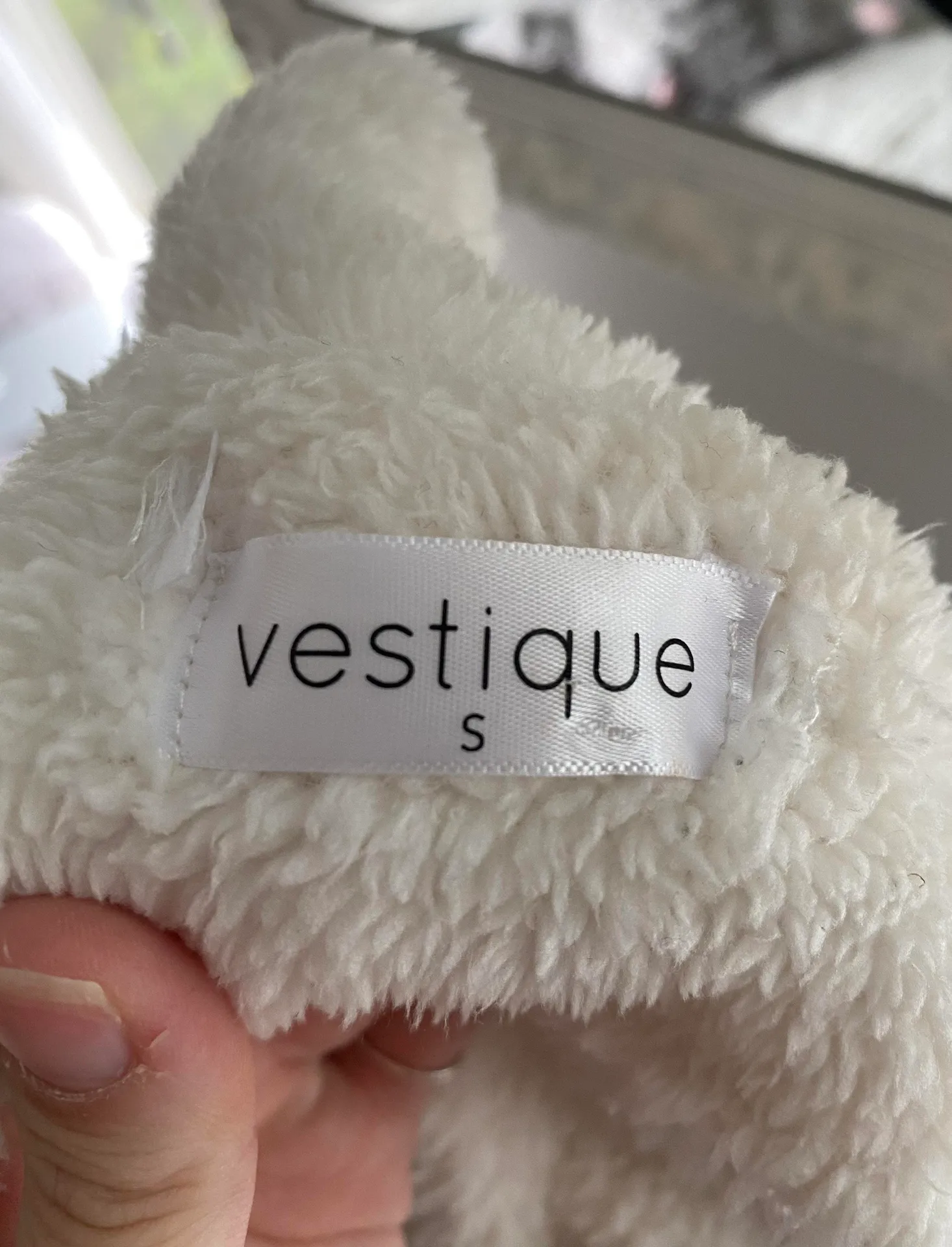 Vestique Fuzzy Cardigan / Jacket - Image 5