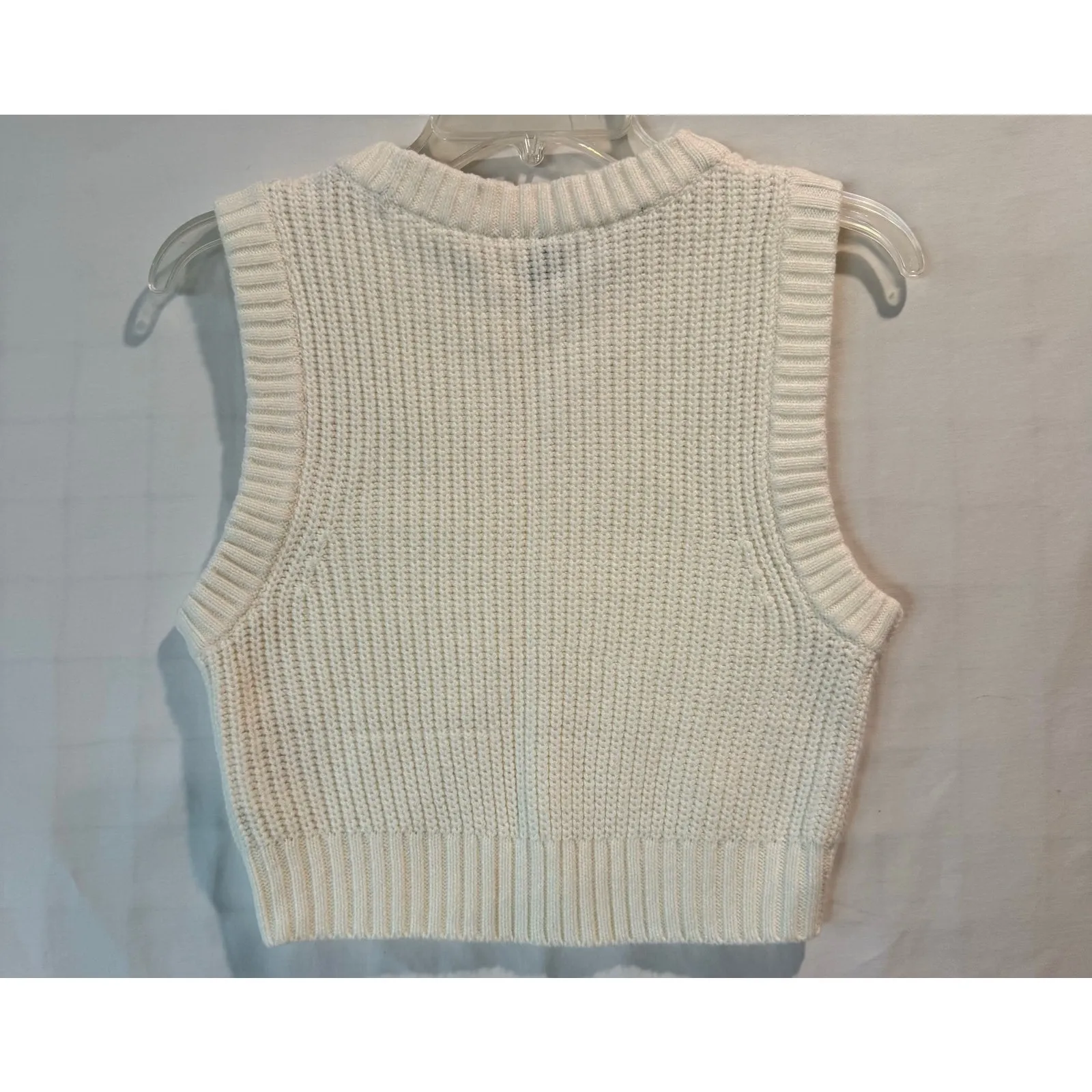 Women's H&M Divided cream cropped knit sweater vest chunky rib-knit Small - Image 2