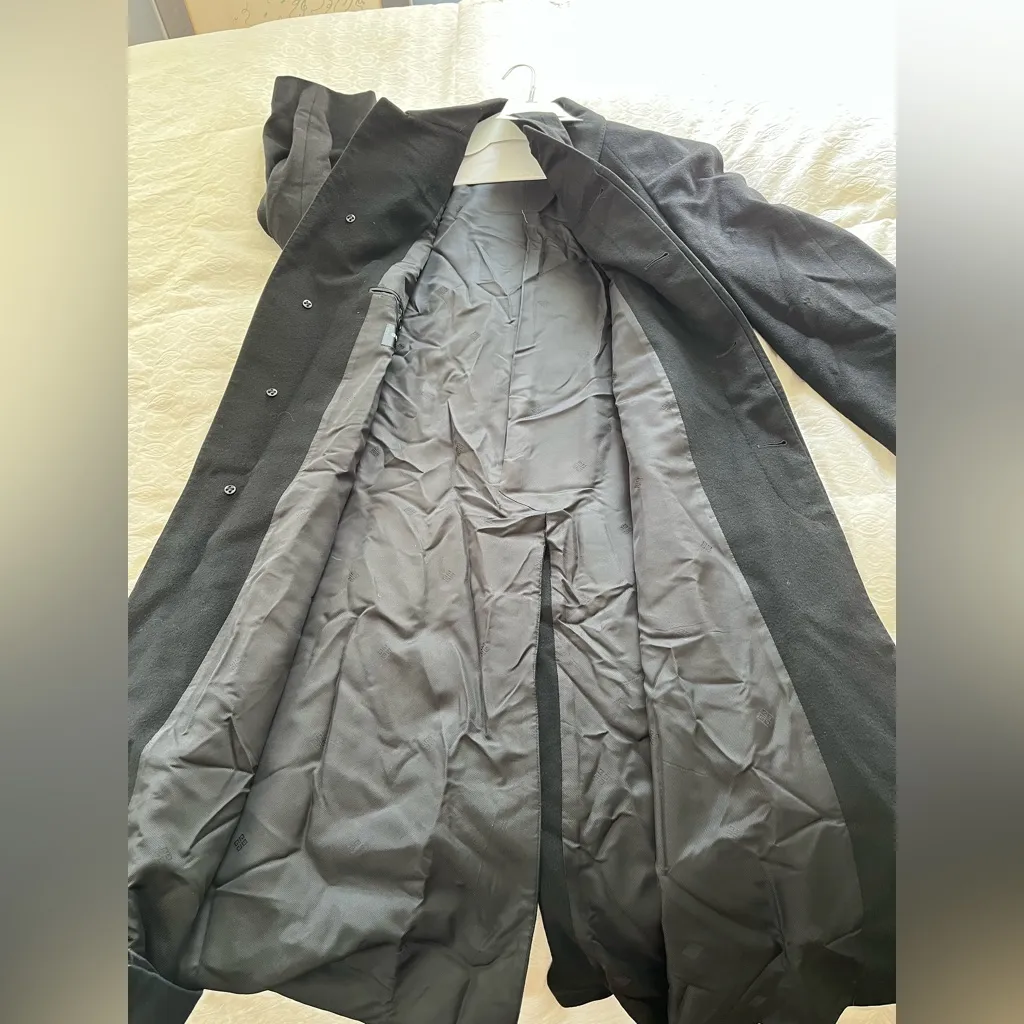 Givenchy  Black Trench Coat - Image 8