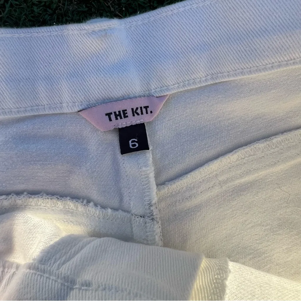 The kit Women's White Flare & Wide Leg Jeans sz 6 - Image 3
