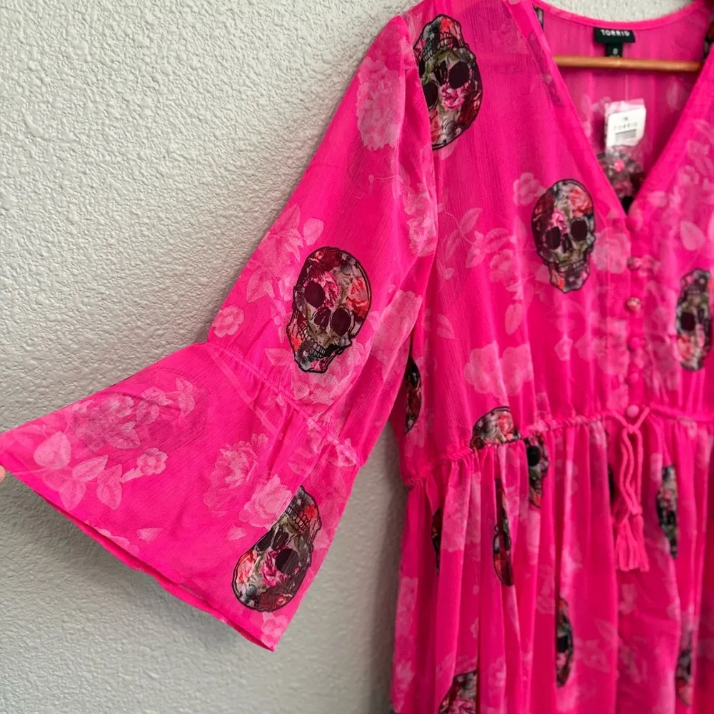 Torrid‎ Maxi Chiffon Dress Size 0(Large) Skull Print NWT - Image 4
