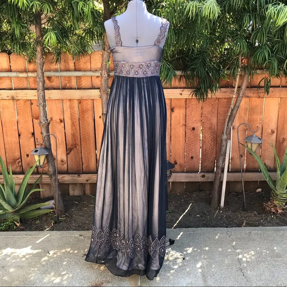 Adrianna Papell Silk Beaded Gown size 4 - Image 5