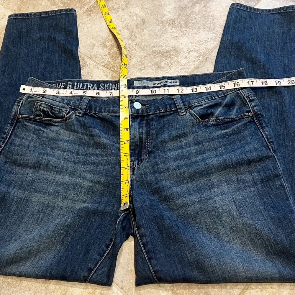 DKNY Jeans Ave B Ultra Skinny Dark Wash Denim Mid Rise Size 10 Stretchy Blue - Image 8