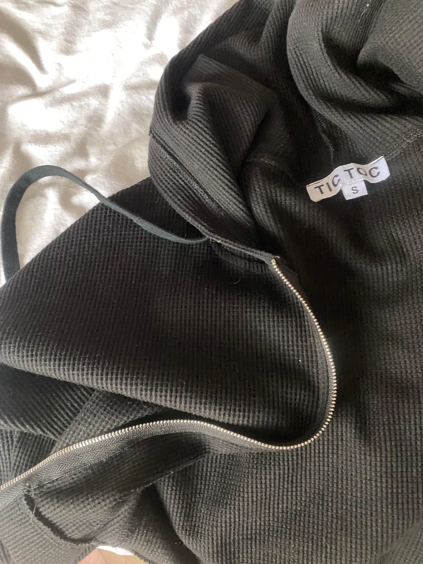 Black cropped zip up hoodie  - Image 2