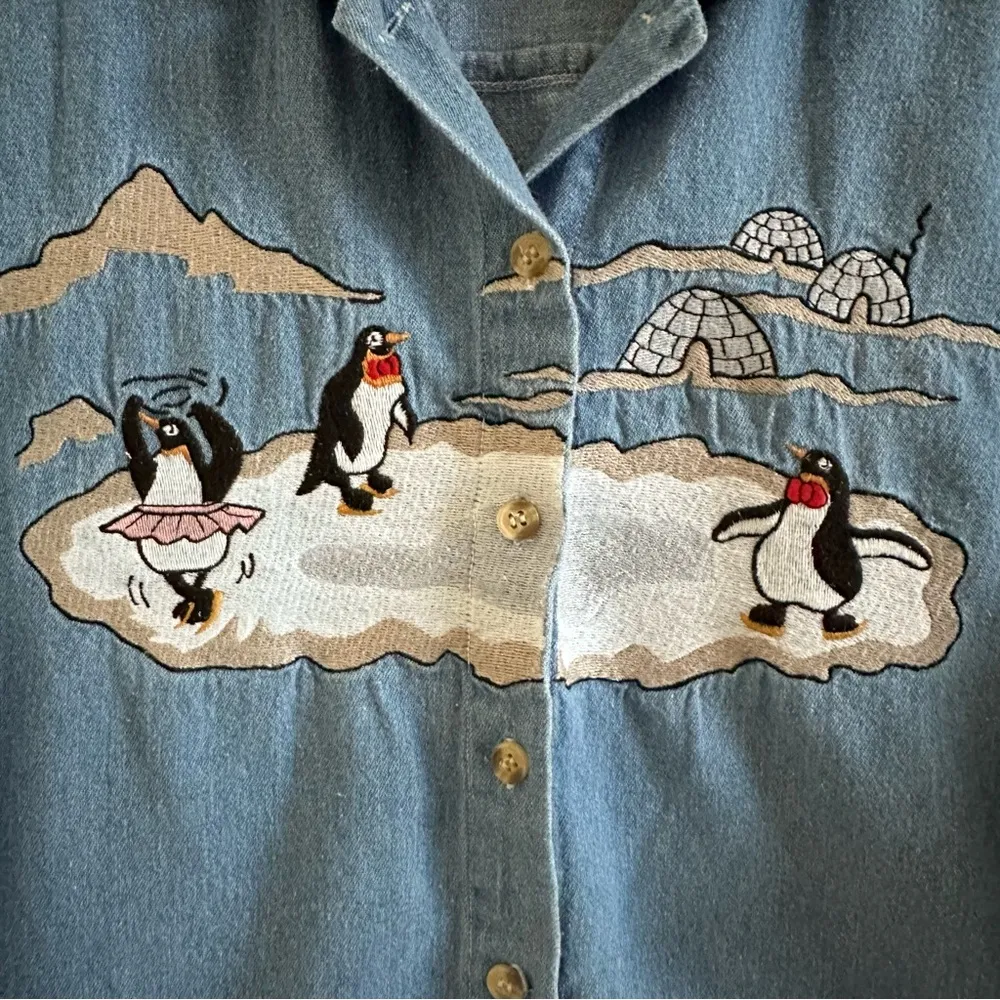 Vintage Bill Blass Women’s Denim Shirts Dancing Penguin Size MP - Image 3