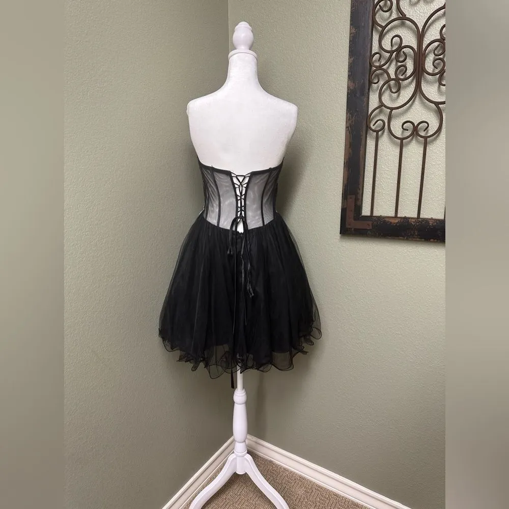 Blonde Nites embroidered mesh strapless sweetheart dress with corset - Image 4