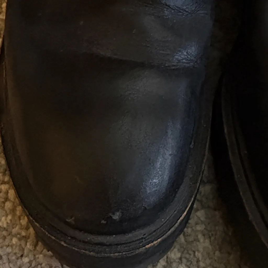 Zara Black Ankle Boots with Chain Accents - Image 5