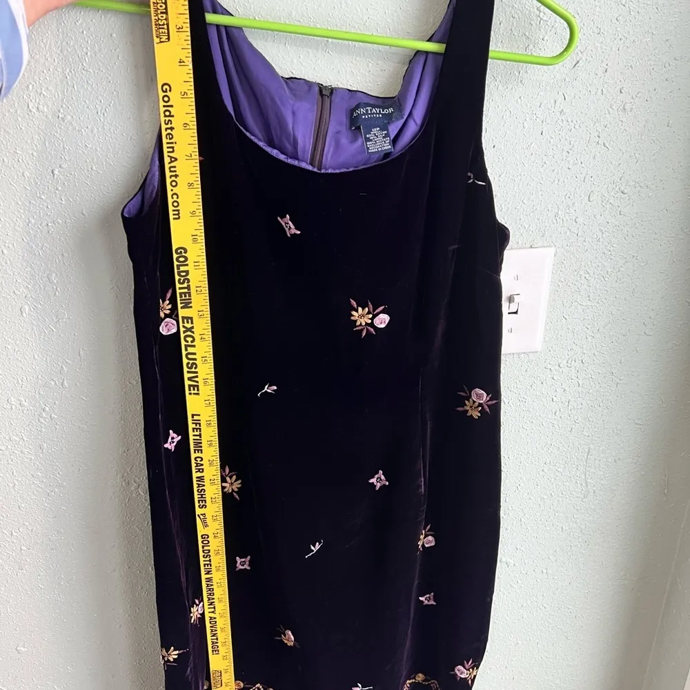 Ann Taylor Dress with Floral Embroidery - Image 3