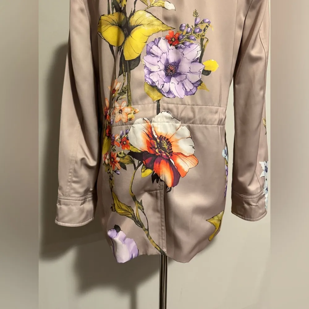 EUC Chico’s Beige and Purple Floral-Print Satin Utility Jacket size 0 - Image 15