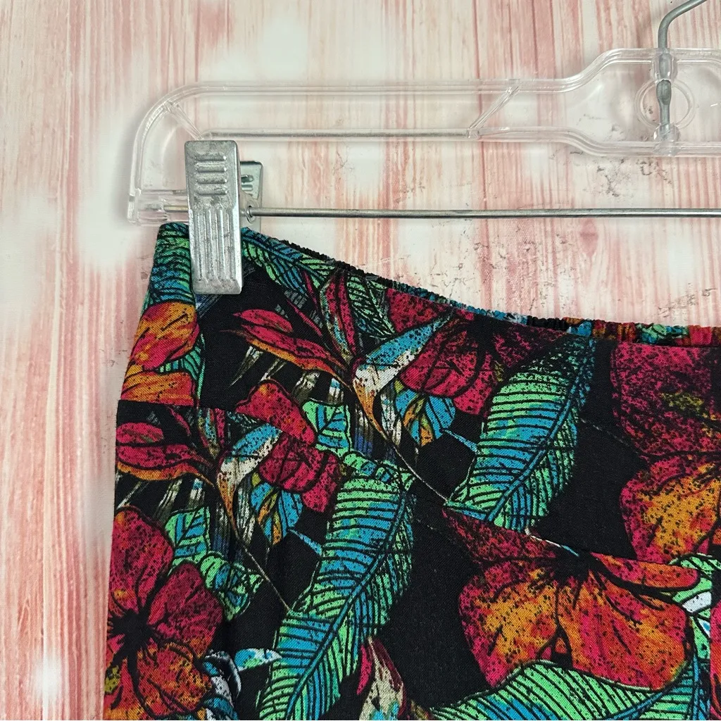 Mudd Y2K Pull On Pants Flare Leg Boho Black Floral Tropical Print Pants - Image 5