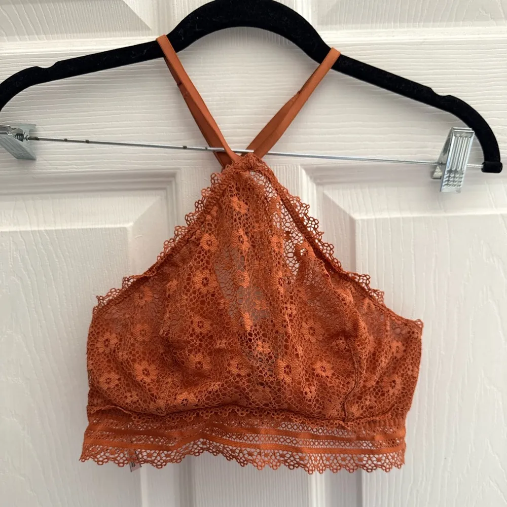 Victoria Secret Bralette Bra High Neck Daisy Lace Underwire Racerback size S - Image 3